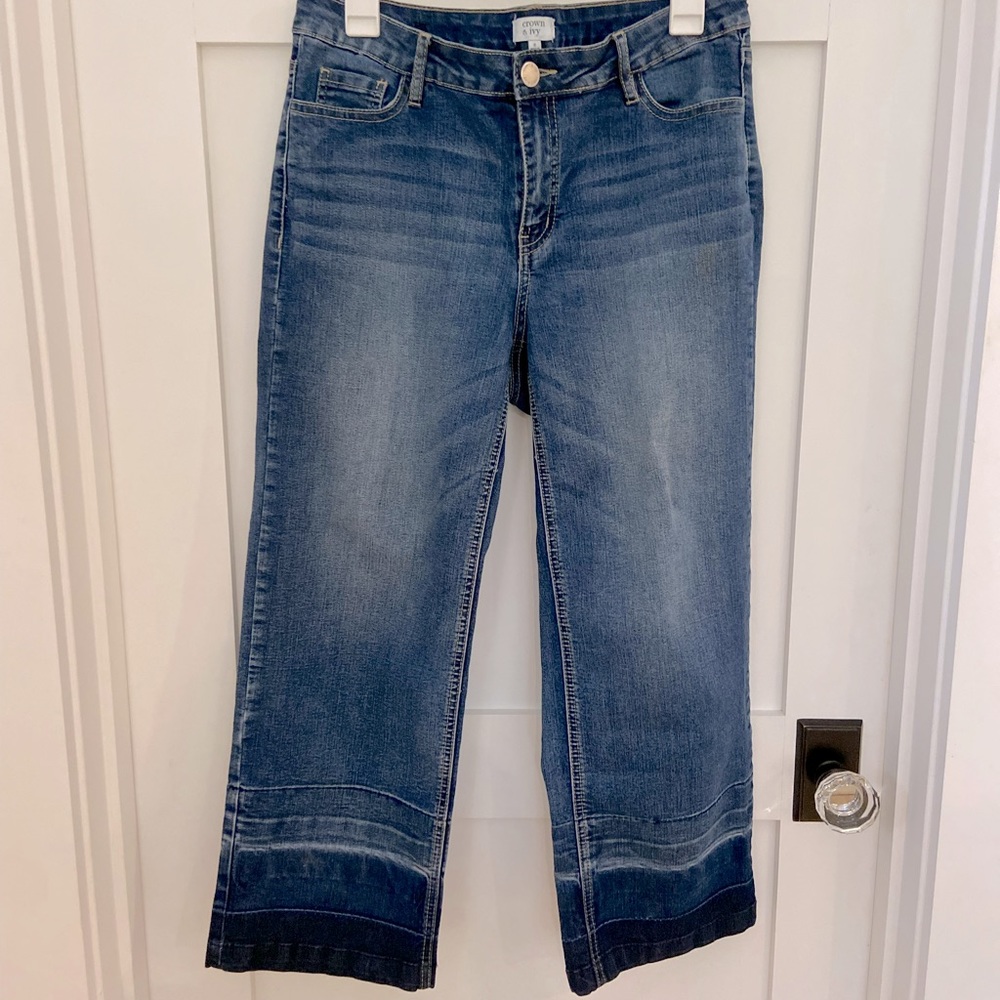 Crown & Ivy, Sz 8, Cropped flare jeans